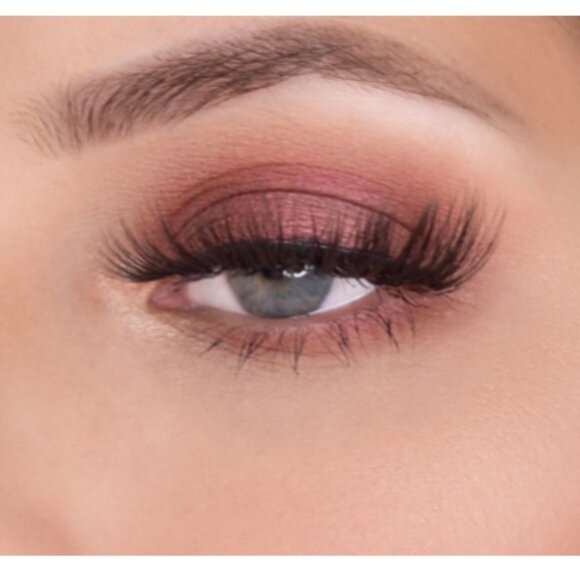 THEBALM COSMETICS the Balm and the Beautiful Eyeshadow Palette in Episode 1 - Picture 9 of 10